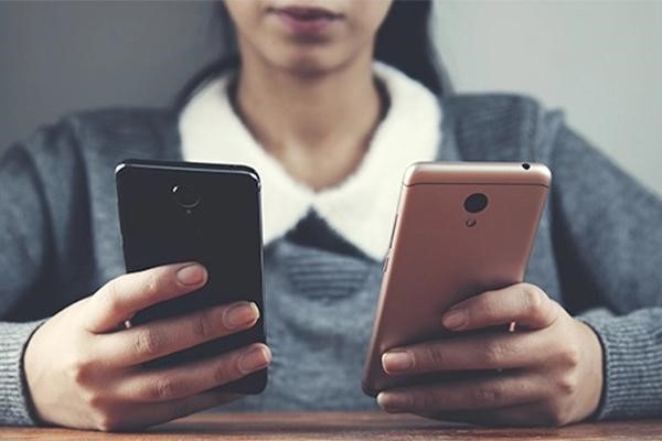 چگونه دو گوشی هوشمند را با یکدیگر مقایسه کنیم